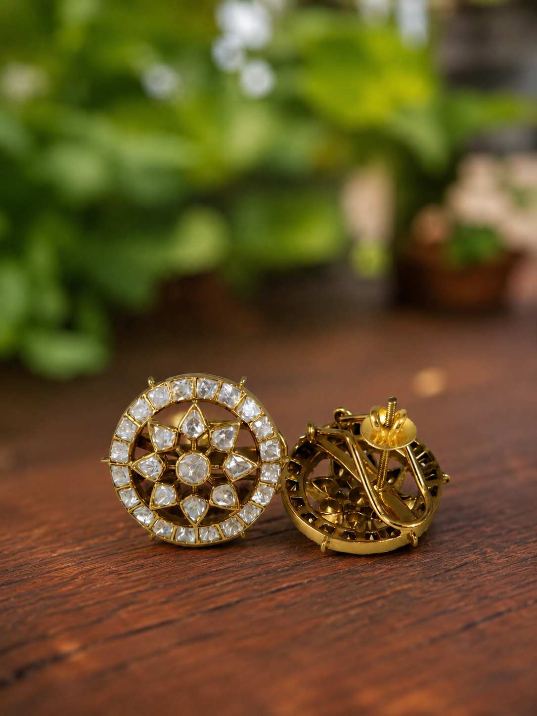 Classic Round Kundan Stud Earrings for Women Wedding Collection with Floral Design