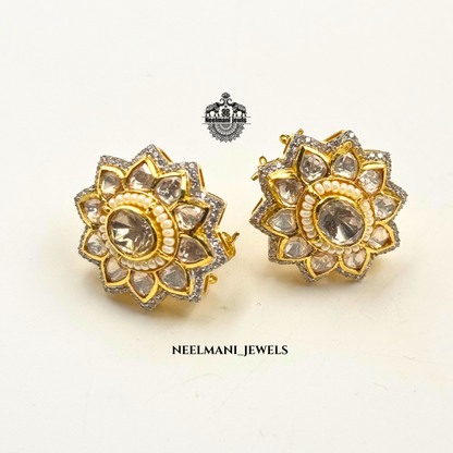 Flora shaped studs